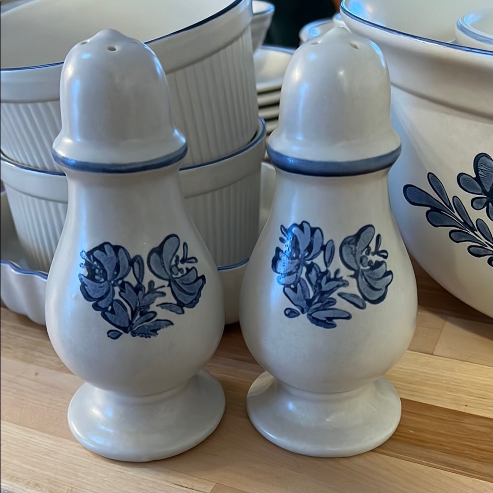Pfaltzgraff salt and pepper shakers